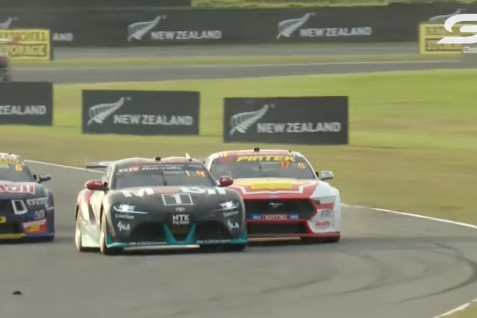 Stewards explain Mostert penalty for Kostecki clash